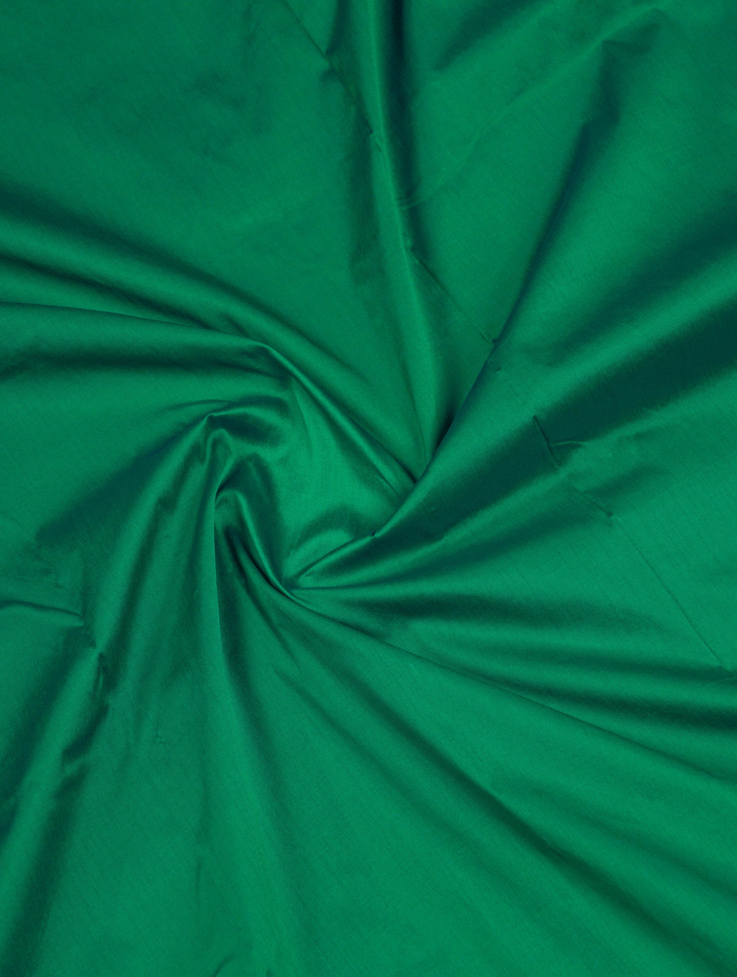 9.5 Yards Semi Silk Saree Green with Contrast Pink Traditional Border