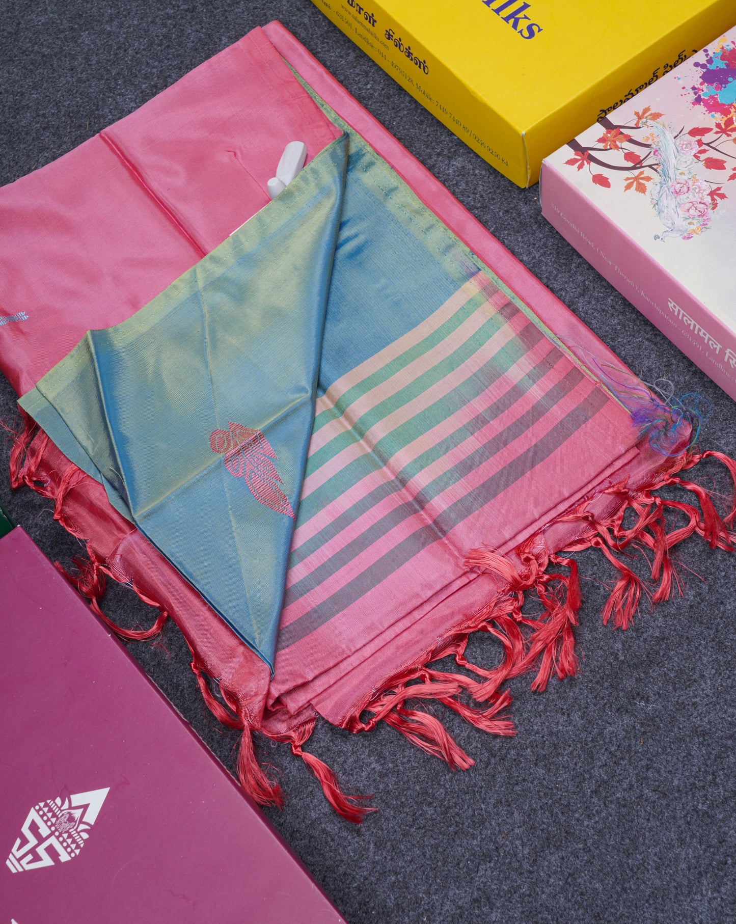 Pastel Blue Thread work Buttas Banana Pinth Saree (Vaazhainaar Pattu) With Contrast Pink Blouse