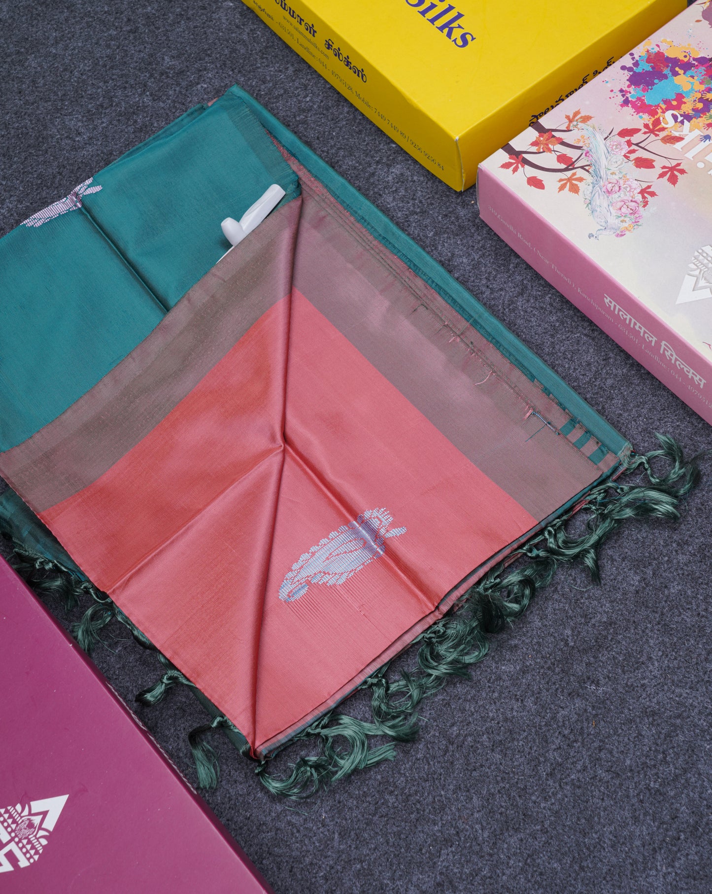 Peach Thread work Buttas Banana Pinth Saree (Vaazhainaar Pattu) With Contrast Peacock Green Blouse