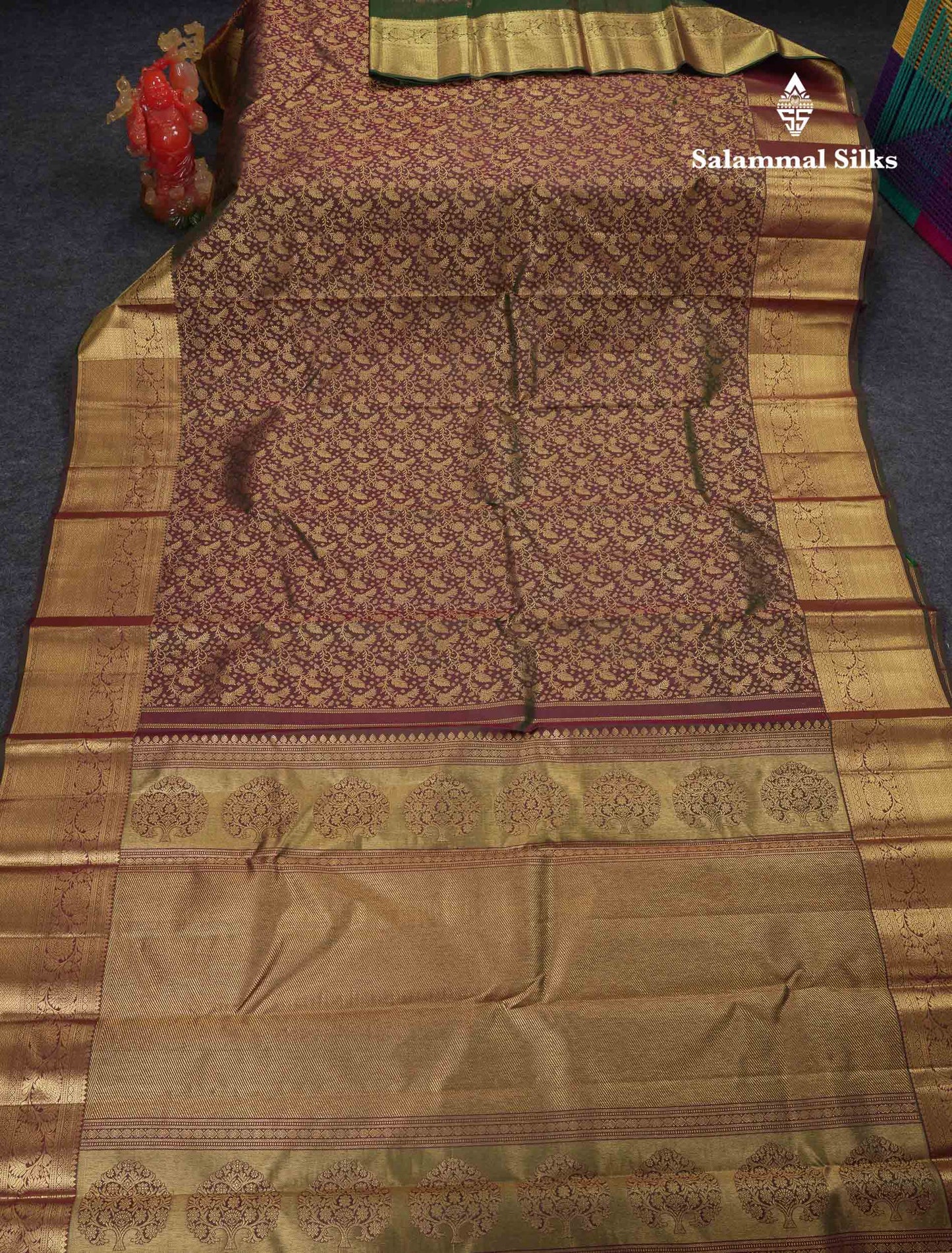 Beautiful Dual Tone Green Bridal Pure Kanjivaram Silk Saree With Traditional Border