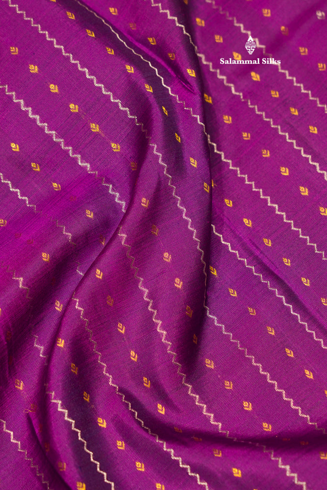 Vadamalli Pure Kanjivaram Silk Saree With Navy Blue Border