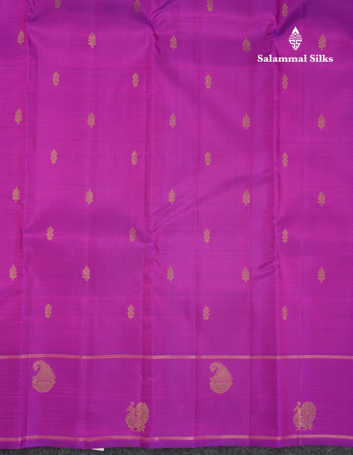 Beautiful Magenta Pure Kanjivaram Silk Saree Pure Zari With Traditional Border