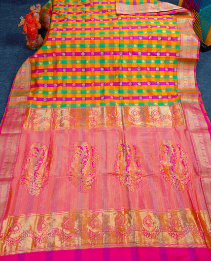 9.5 Yards Semi Silk Saree Paalum Pazham Checks With Traditional Border