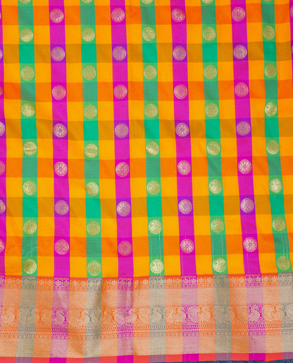 9.5 Yards Semi Silk Saree Paalum Pazham Checks With Traditional Border