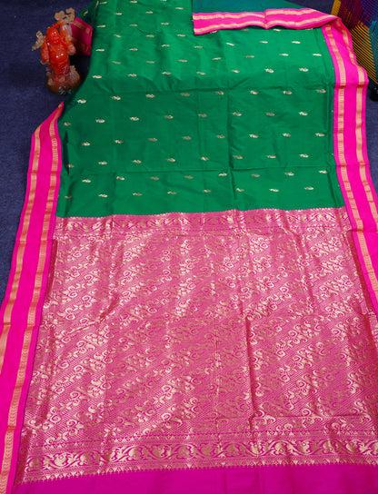 9.5 Yards Semi Silk Saree Bottle Green with Contrast Pink Traditional Rettapet Border