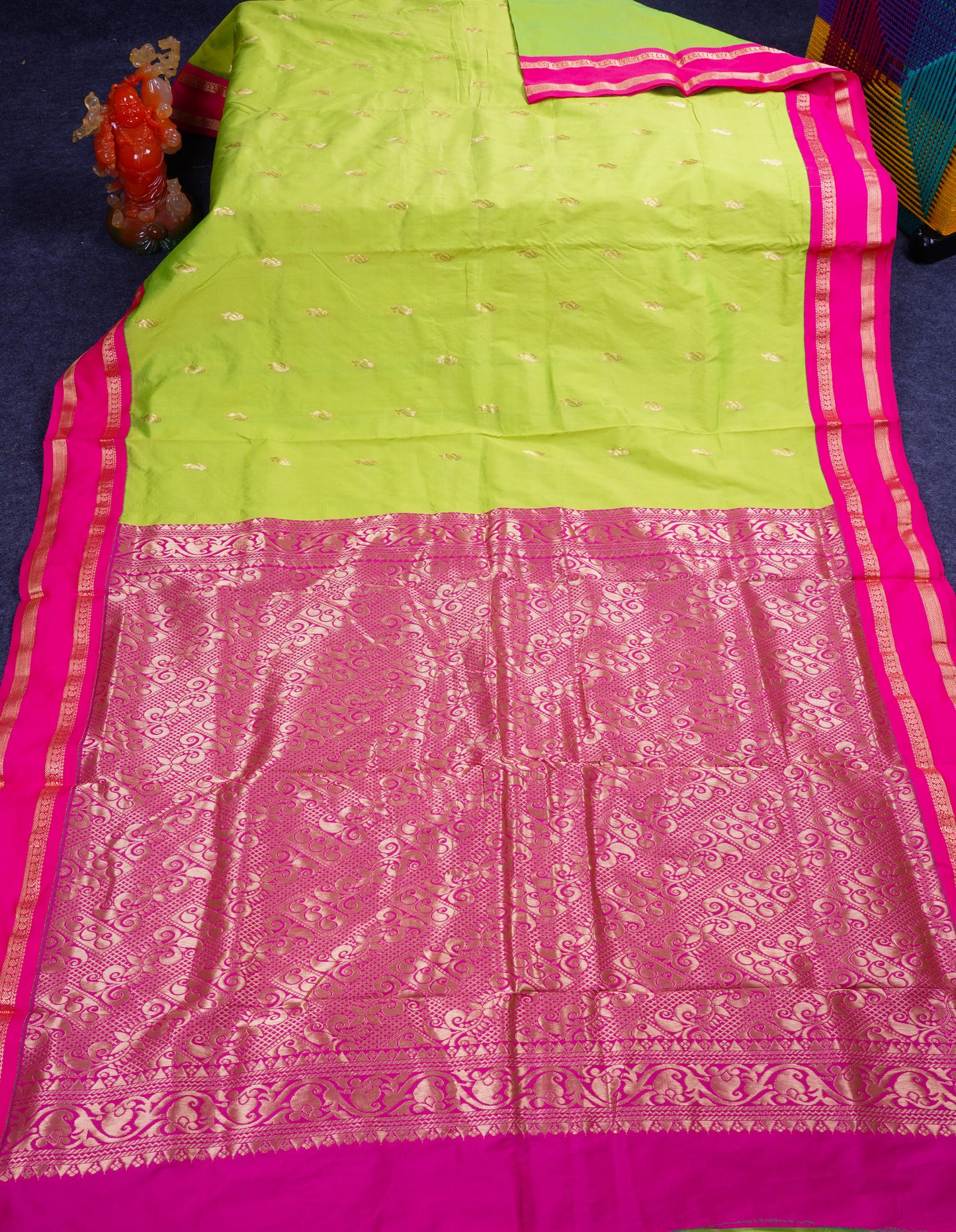 9.5 Yards Semi Silk Saree Parrot Green with Contrast Pink Traditional Rettapet Border