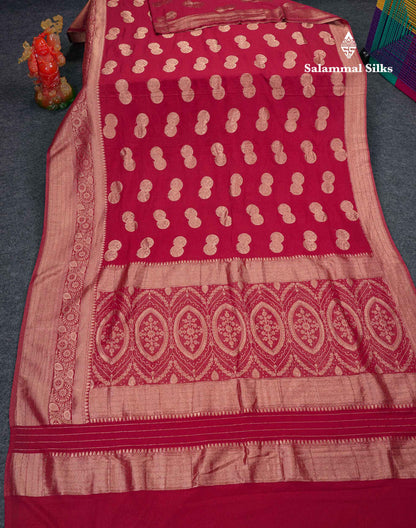 Beautiful Bottle Green Semi Georgette Saree With Fancy Border