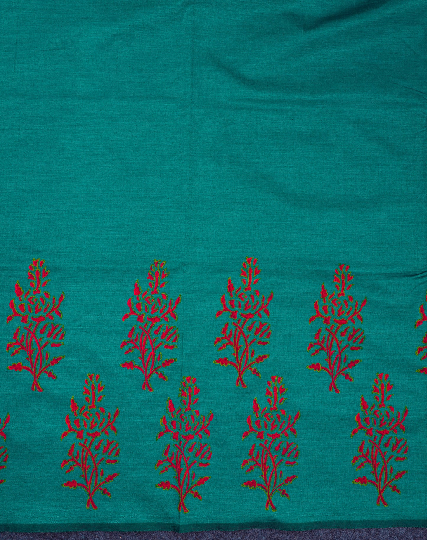Beautiful Sapphire Green South Cotton Printed Saree With Contrast Cream Blouse