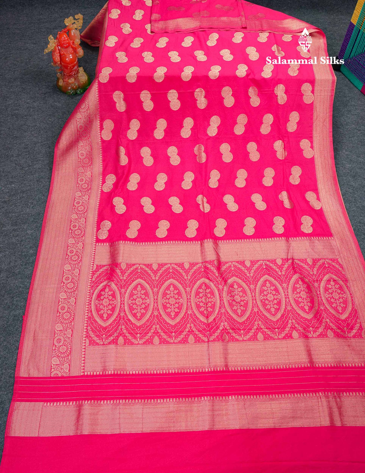 Beautiful Bottle Green Semi Georgette Saree With Fancy Border