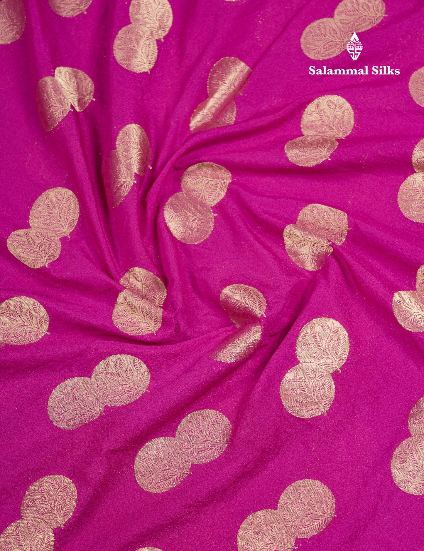 Beautiful Bottle Green Semi Georgette Saree With Fancy Border