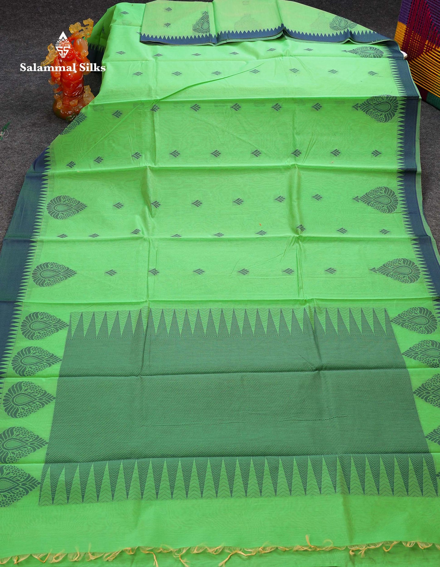 Beautiful Rexona Green Thread Work Kota Cotton Saree With Contrast Blueish Grey Traditional Border