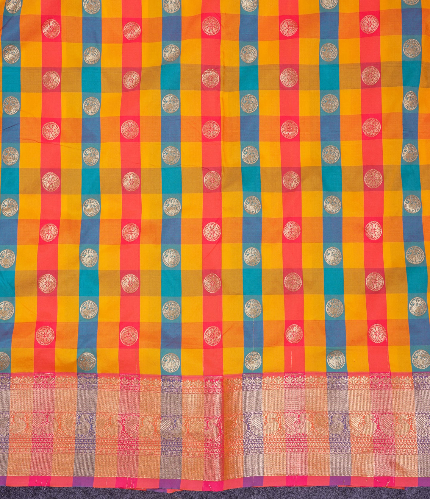 9.5 Yards Semi Silk Saree Paalum Pazham Checks With Traditional Border