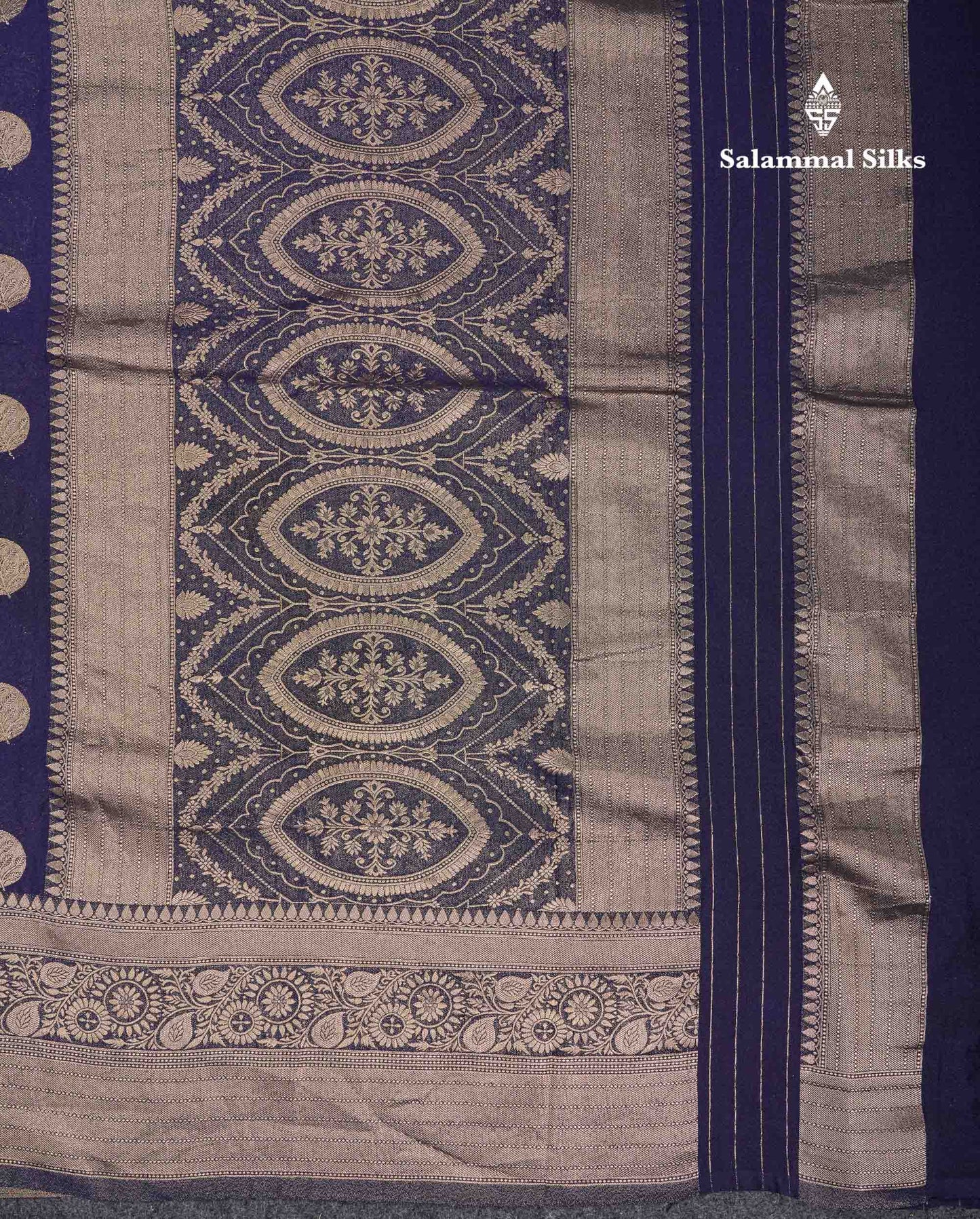 Beautiful Bottle Green Semi Georgette Saree With Fancy Border