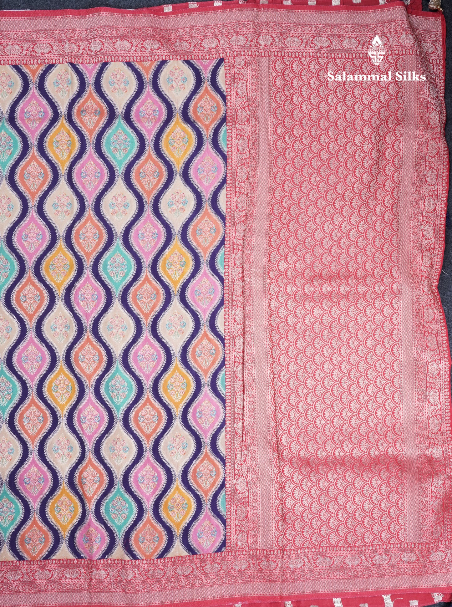 Black Wave Pattern Banarasi Semi Georgette Saree With Contrast Red Blouse