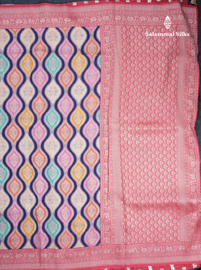 Black Wave Pattern Banarasi Semi Georgette Saree With Contrast Red Blouse