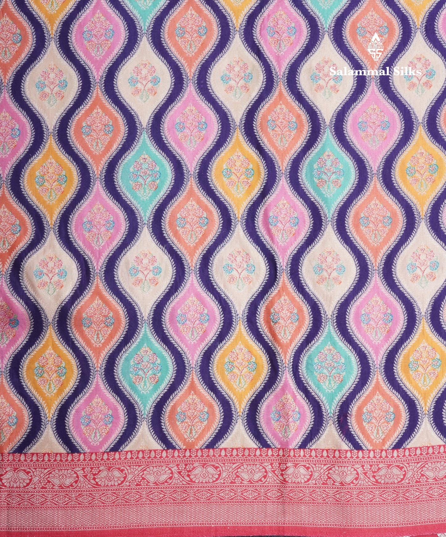 Black Wave Pattern Banarasi Semi Georgette Saree With Contrast Red Blouse