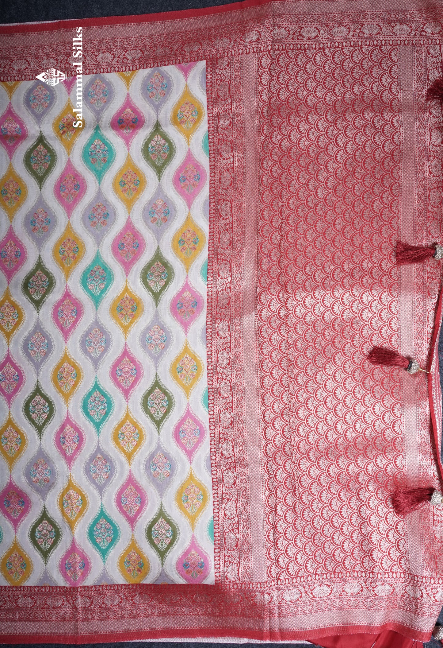 Black Wave Pattern Banarasi Semi Georgette Saree With Contrast Red Blouse