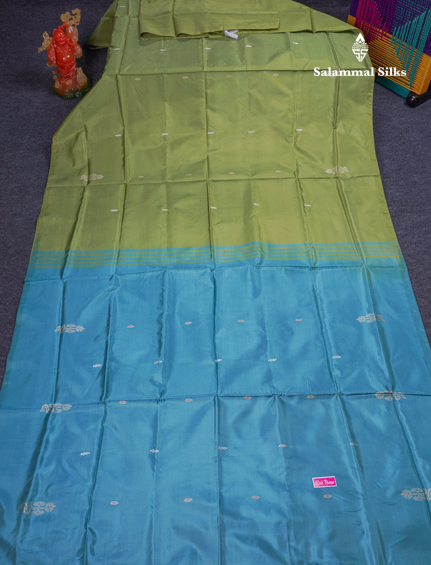 Parrot Green Thread work Buttas Banana Pinth Saree (Vaazhainaar Pattu) With Contrast Light Blue Blouse