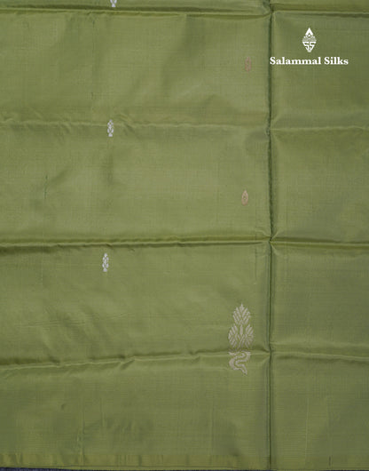 Parrot Green Thread work Buttas Banana Pinth Saree (Vaazhainaar Pattu) With Contrast Light Blue Blouse