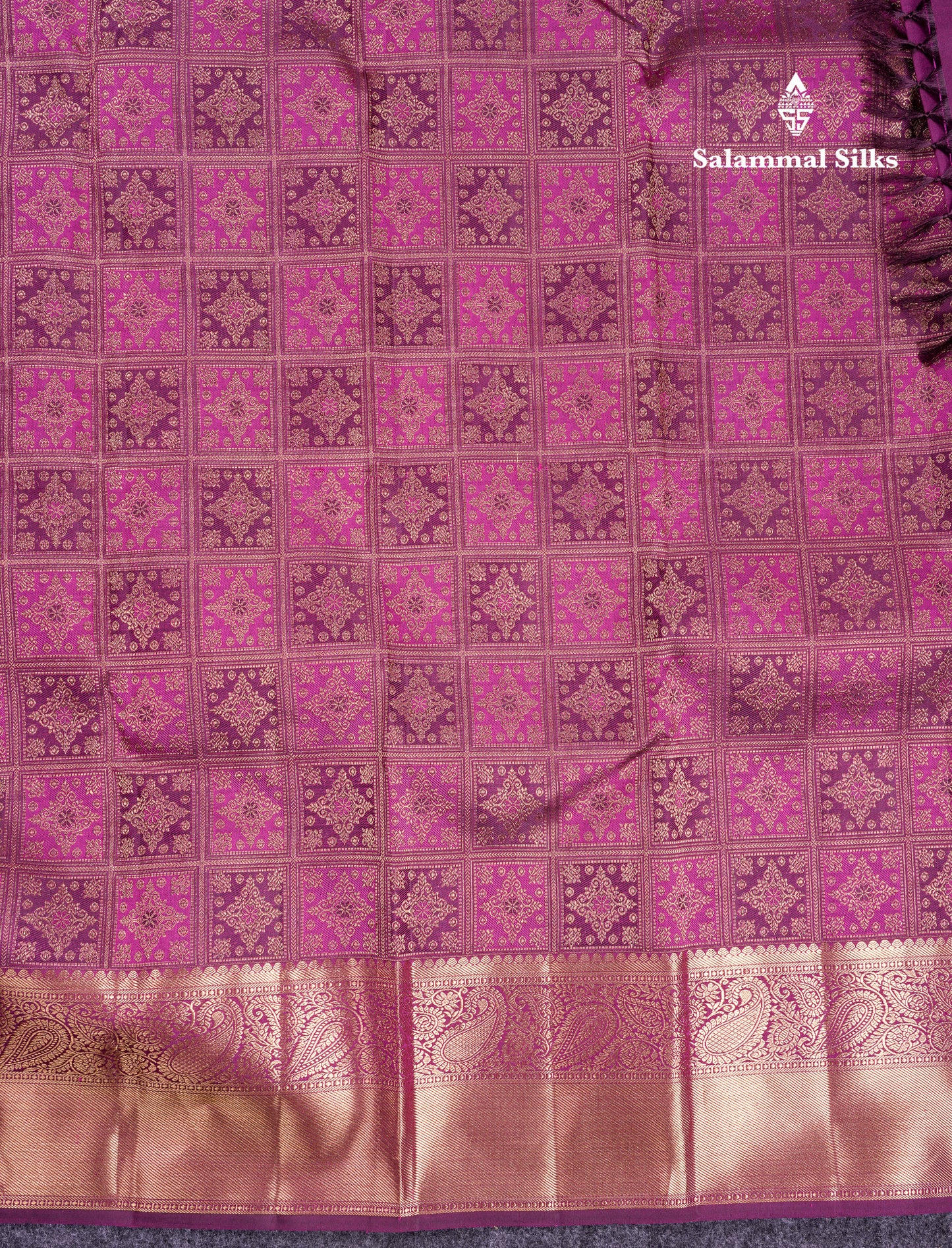 Beautiful Dark Purple Bridal Pure Kanjivaram Silk Saree With Traditional Border