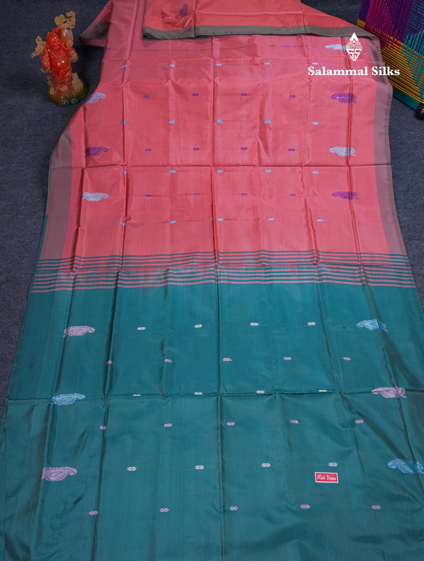 Peach Thread work Buttas Banana Pinth Saree (Vaazhainaar Pattu) With Contrast Peacock Green Blouse