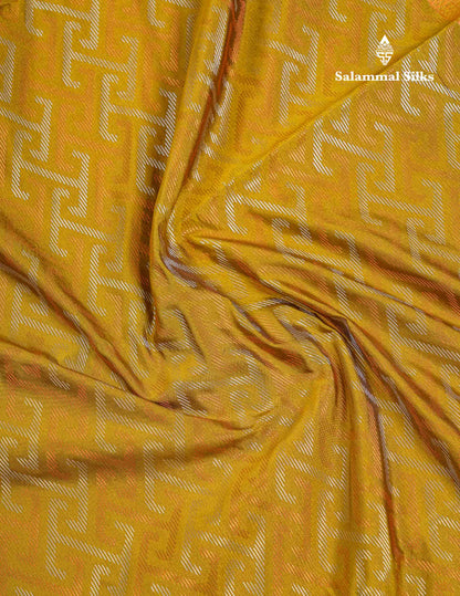 Beautiful Peacock Green Silver & Gold Zari Semi Silk Saree With Contrast Dual Tone Pink Traditional Border