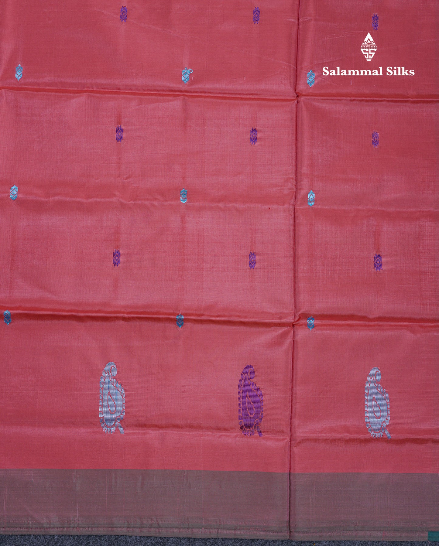 Peach Thread work Buttas Banana Pinth Saree (Vaazhainaar Pattu) With Contrast Peacock Green Blouse