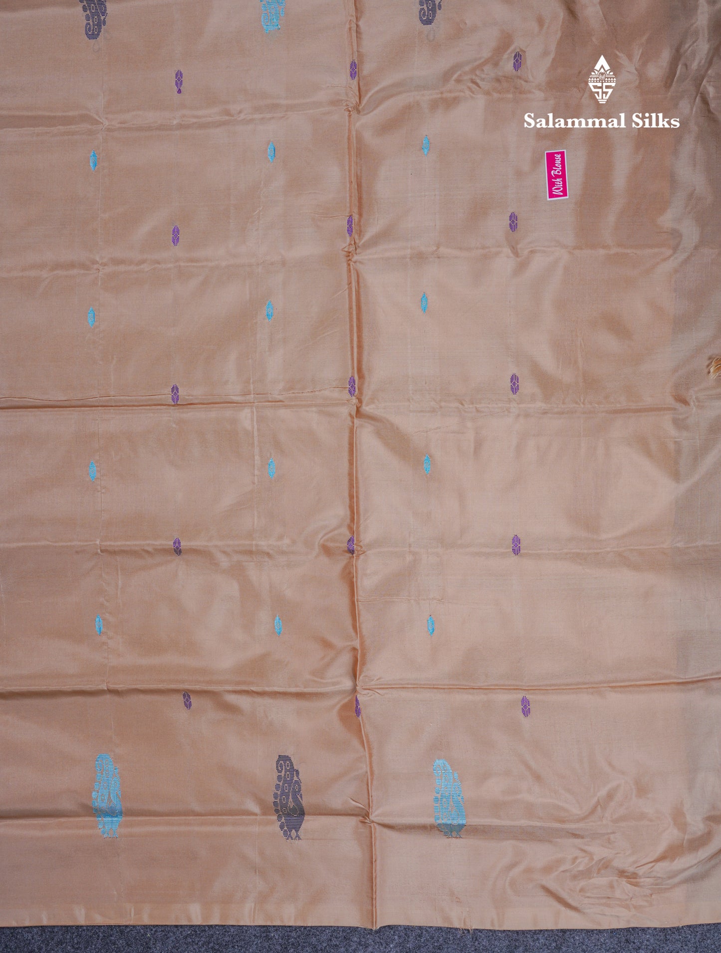Dark Violet Thread work Buttas Banana Pinth Saree (Vaazhainaar Pattu) With Contrast Cream Sandal Blouse
