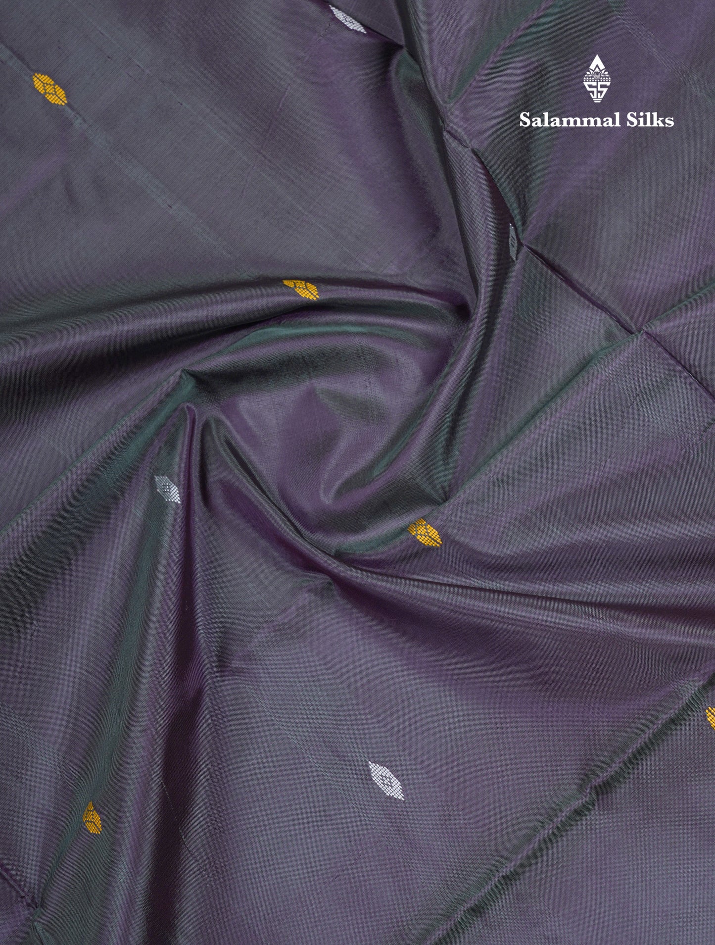 Dark Violet Thread work Buttas Banana Pinth Saree (Vaazhainaar Pattu) With Contrast Cream Sandal Blouse