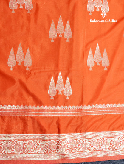 Beautiful Orange Semi Georgette Saree With Fancy Self Border