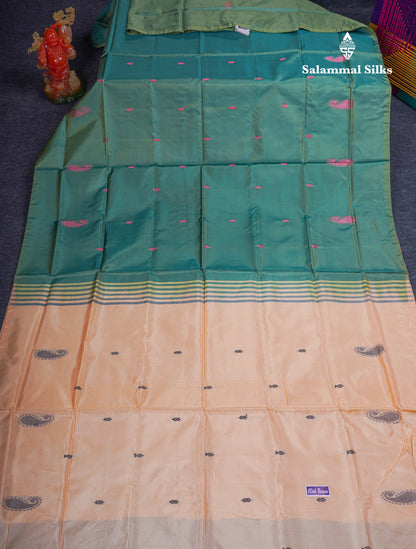 Green Shade Thread work Buttas Banana Pinth Saree (Vaazhainaar Pattu) With Contrast Light Peach Blouse