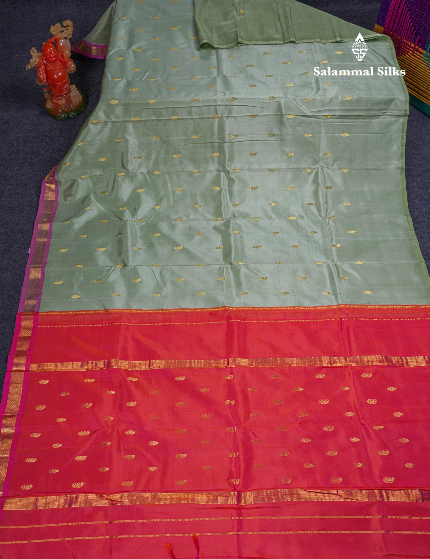 Beautiful Pista Green Pure Kanjivaram Silk Saree With Contrast Light Pink One Side Border