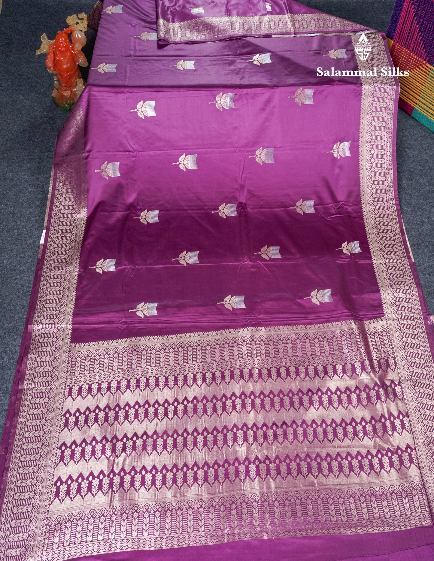 Beautiful Magenta Russian Silk Saree With Fancy Self Border