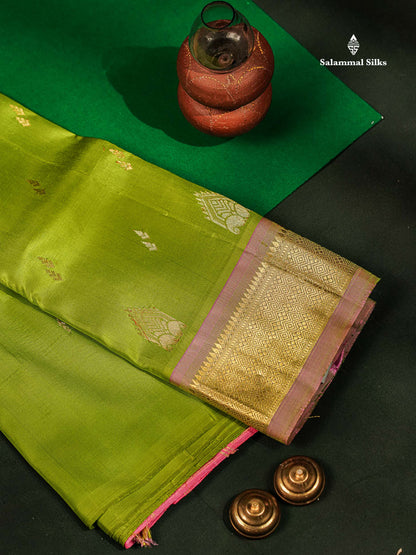 Pista Green Pure Kanjivaram Silk Saree With One Side Traditional Border