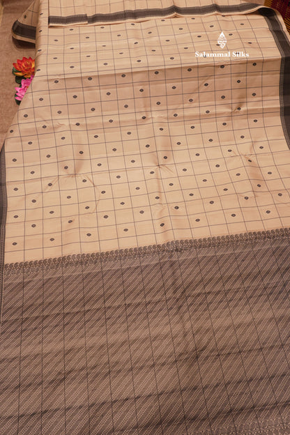 Zari less Cream Colour Checks Pure Kanjivaram Silk Saree With Black Border (No Zari)