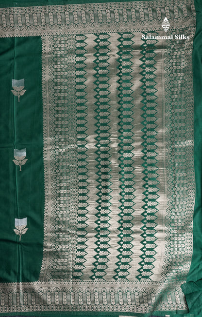 Beautiful Magenta Russian Silk Saree With Fancy Self Border