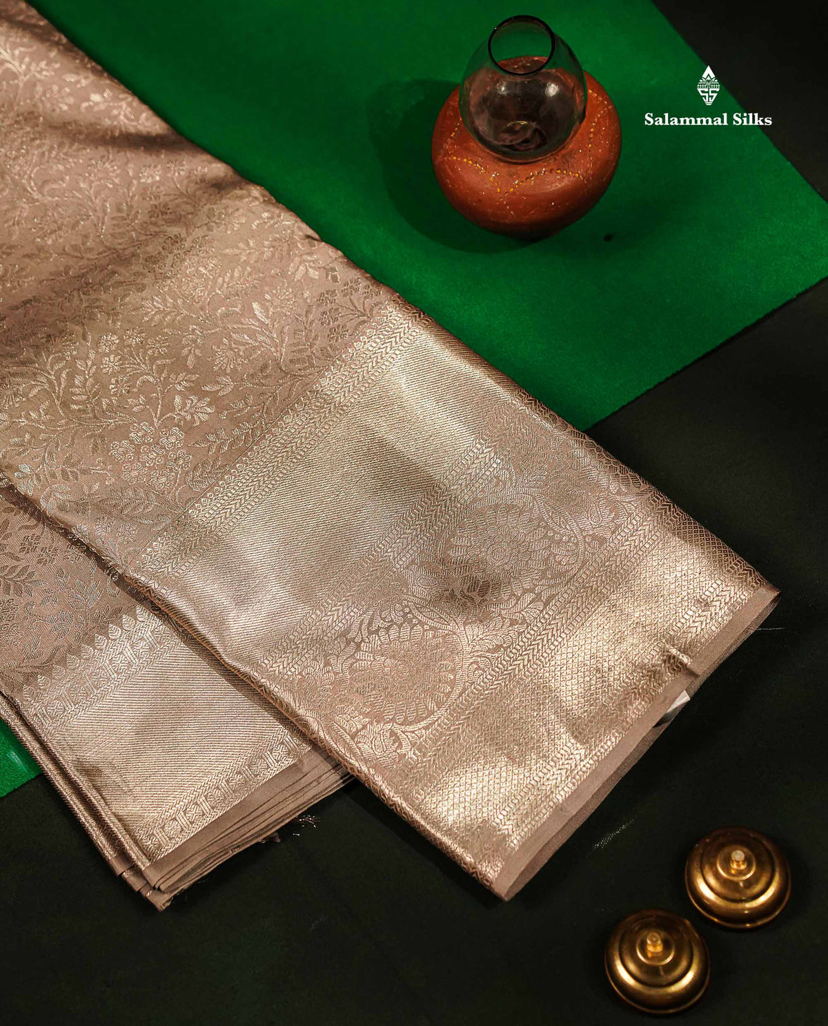 Beautiful Chocolate Bridal Pure Kanjivaram Silk Saree With Traditional Evening Morning Border