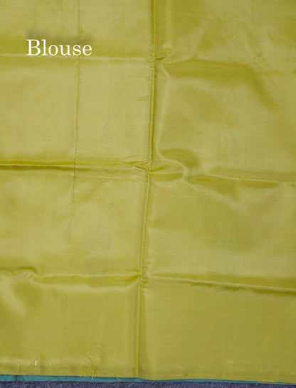 Green Shade Thread work Buttas Banana Pinth Saree (Vaazhainaar Pattu) With Contrast Parrot Green Blouse
