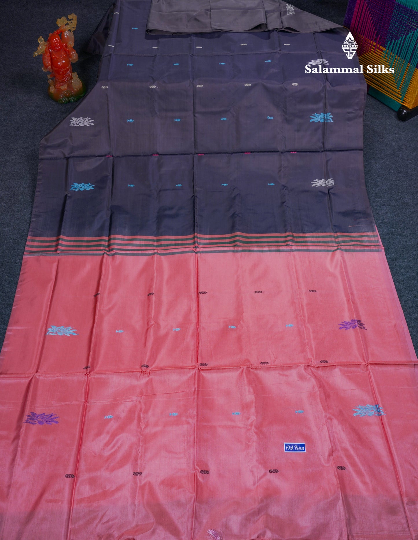 Navy Blue Thread work Buttas Banana Pinth Saree (Vaazhainaar Pattu) With Contrast Dark Peach Blouse