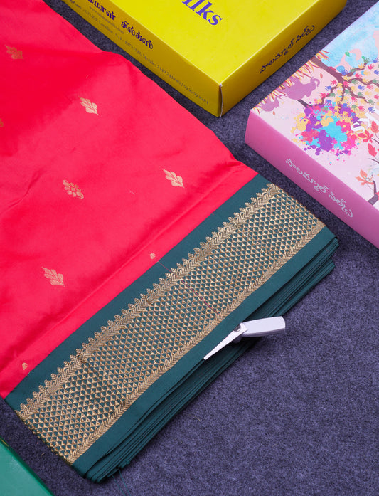 11 Yards Semi Silk Saree Dual Tone Red with Contrast Bottle Green Traditional Border