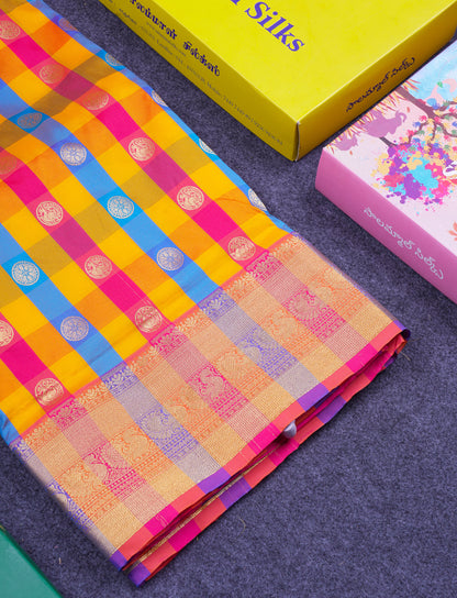 9.5 Yards Semi Silk Saree Paalum Pazham Checks With Traditional Border