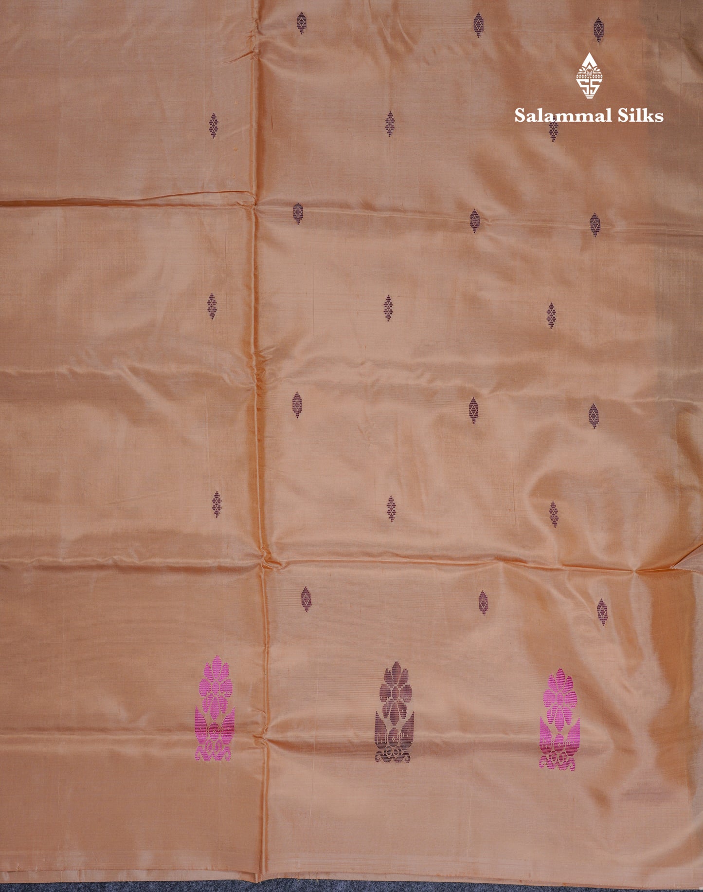 Dual Tone Violet Thread work Buttas Banana Pinth Saree (Vaazhainaar Pattu) With Contrast Sandal Blouse