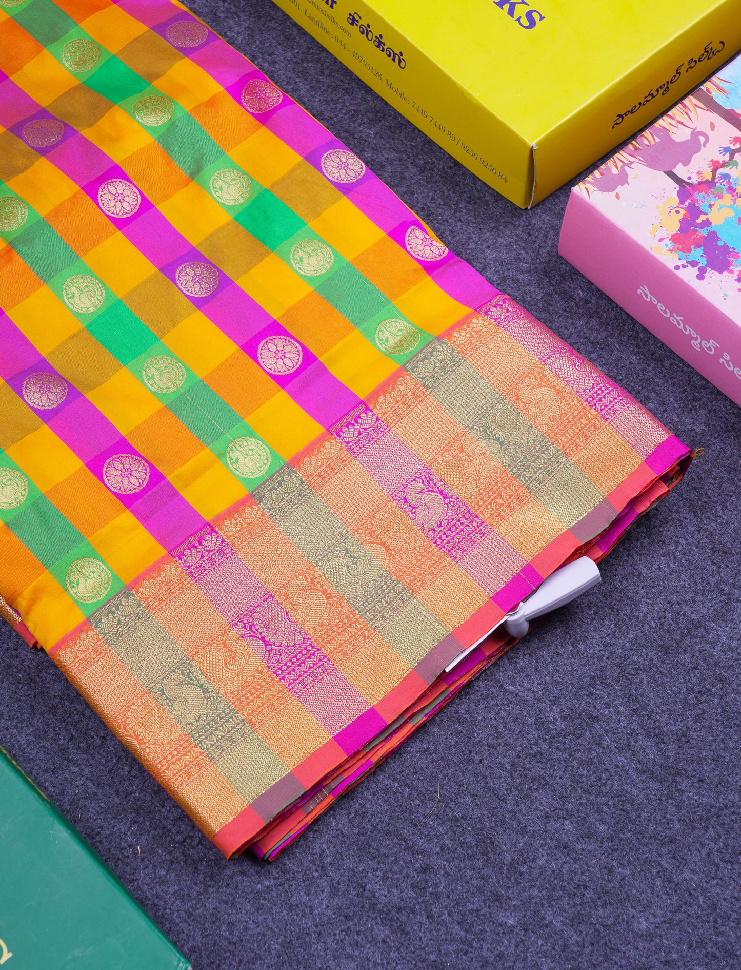 9.5 Yards Semi Silk Saree Paalum Pazham Checks With Traditional Border