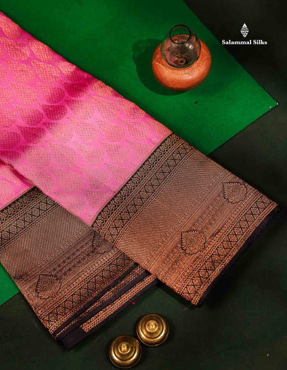 Beautiful Pink Bridal Pure Kanjivaram Silk Saree With Contrast Black Traditional Border