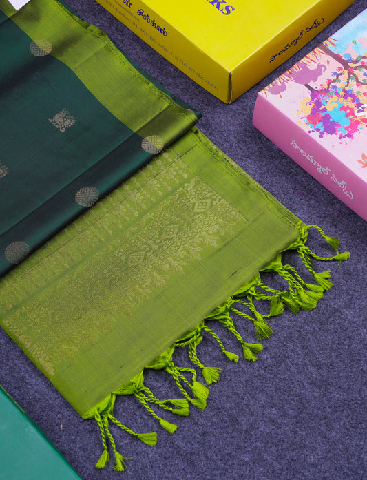 Beautiful Bottle Green Pure Kanjivaram Soft Silk Saree With Contrast Green Blouse