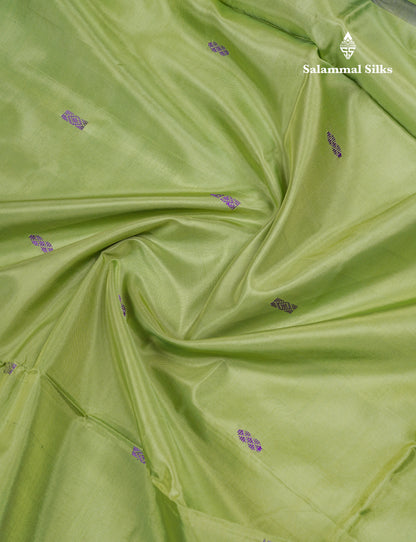 Parrot Green Thread work Buttas Banana Pinth Saree (Vaazhainaar Pattu) With Contrast Peach Blouse