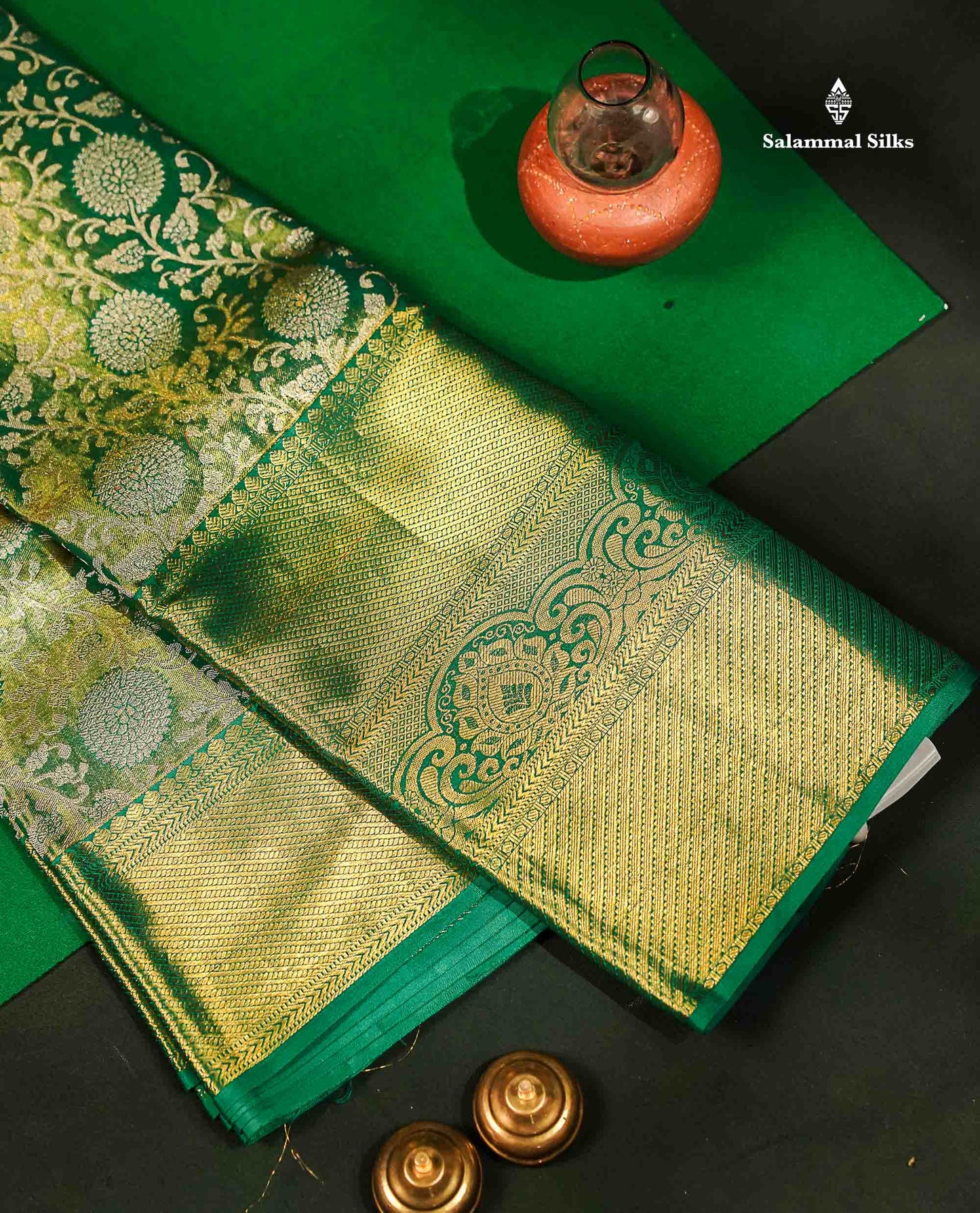 Beautiful Light Green Tissue Bridal Pure Kanjivaram Silk Saree With Traditional Evening Morning Border