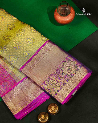 Beautiful Manthulir Green Bridal Pure Kanjivaram Silk Saree With Contrast Vadamalli Traditional Evening Morning Border