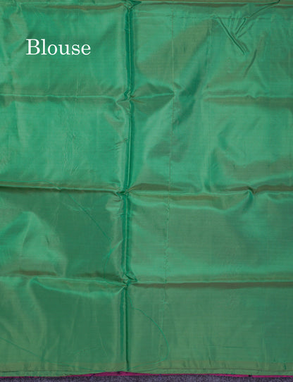 Magenta Thread work Buttas Banana Pinth Saree (Vaazhainaar Pattu) With Contrast Saffire Green Blouse