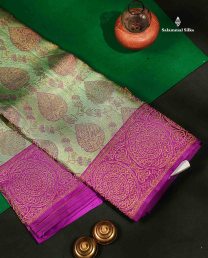 Beautiful Light Green Bridal Pure Kanjivaram Silk Saree With Contrast Vadamalli Traditional Border